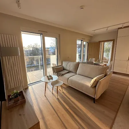 Apartment 4summer Golden Dune - Parking, Przestronne Mieszkanie 50m2, Caly Do Dyspozycji, Duzy Taras Z Pieknym Zachodem Slonca Parkplatz, Geraeumige Mit 50 M2, Ganzes Zur Verfuegung, Grosse Terrasse Mit Wunderschoenem Sonnenunterga *