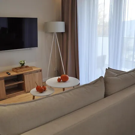 Apartman 4summer Golden Dune - Parking, Przestronne Mieszkanie 50m2, Caly Do Dyspozycji, Duzy Taras Z Pieknym Zachodem Slonca Parkplatz, Geraeumige Mit 50 M2, Ganzes Zur Verfuegung, Grosse Terrasse Mit Wunderschoenem Sonnenunterga *