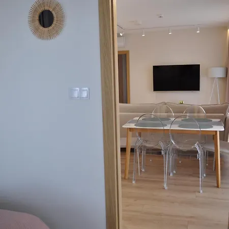 4summer Golden Dune - Parking, Przestronne Mieszkanie 50m2, Caly Do Dyspozycji, Duzy Taras Z Pieknym Zachodem Slonca Parkplatz, Geraeumige Mit 50 M2, Ganzes Zur Verfuegung, Grosse Terrasse Mit Wunderschoenem Sonnenunterga Apartman